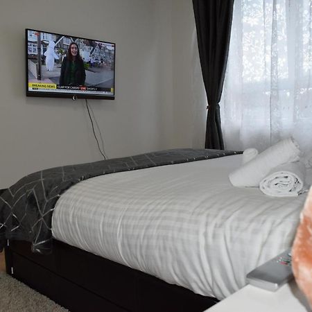 Glasgow Lovely Apartment D&N Bagian luar foto
